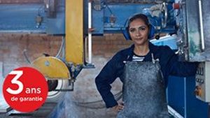 Female-working-in-stone-work-factory_portrait_business_Canon_GettyImages-675544201_1680x1120_FR-BE